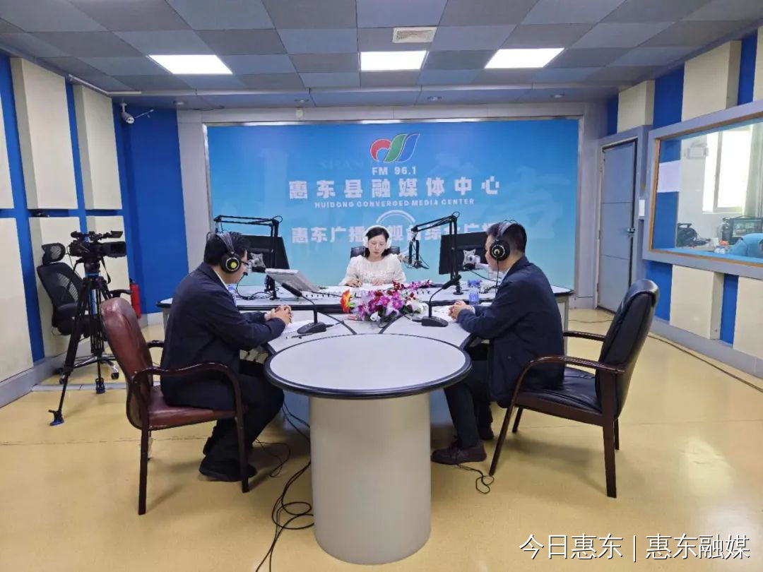 第331期統(tǒng)計局行風(fēng)圖片1.jpg
