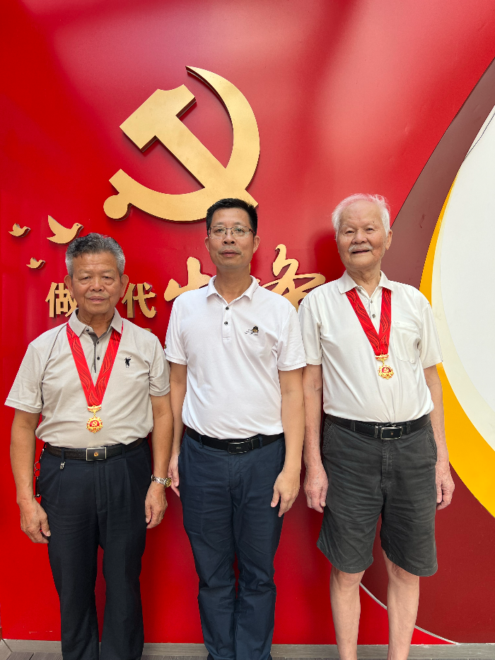 421d8671-24ea-4005-9de2-8bdec665068a.jpg